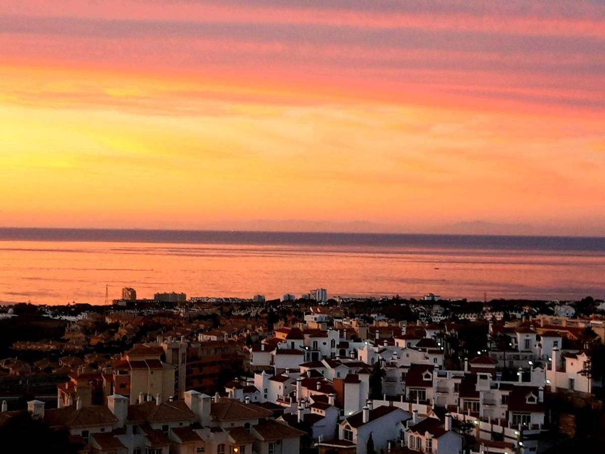 4 Bedroom Holiday Townhouse In Riviera Del Sol With Sea Views Sitio de Calahonda Exteriér fotografie